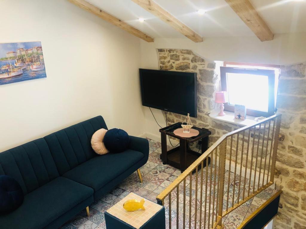 Istrian Stone House In The Heart Of The Beautiful Fishing Village Fazana - Only Few Steps From The Sea And The Wonderful Beach - Incl Plasma-Quad-Plus-Filter Against C O V I D Zewnętrze zdjęcie